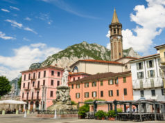 Lecco Lecco piazza con chiesa