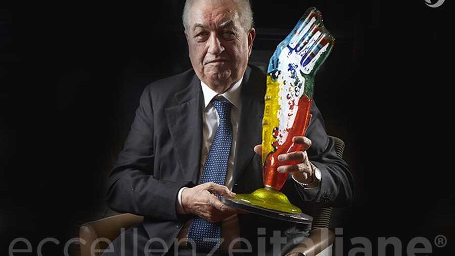 Antonio Cerciello con il premio di Eccellenze Italiane Antonio Cerciello con il premio di Eccellenze Italiane